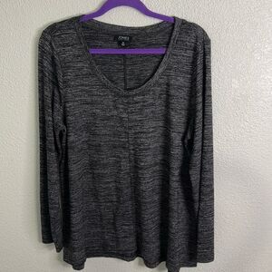 Jones, New York- Heather gray long sleeve classic tee- size extra large